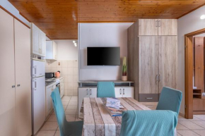 Studio Apartment Iva - Happy Rentals